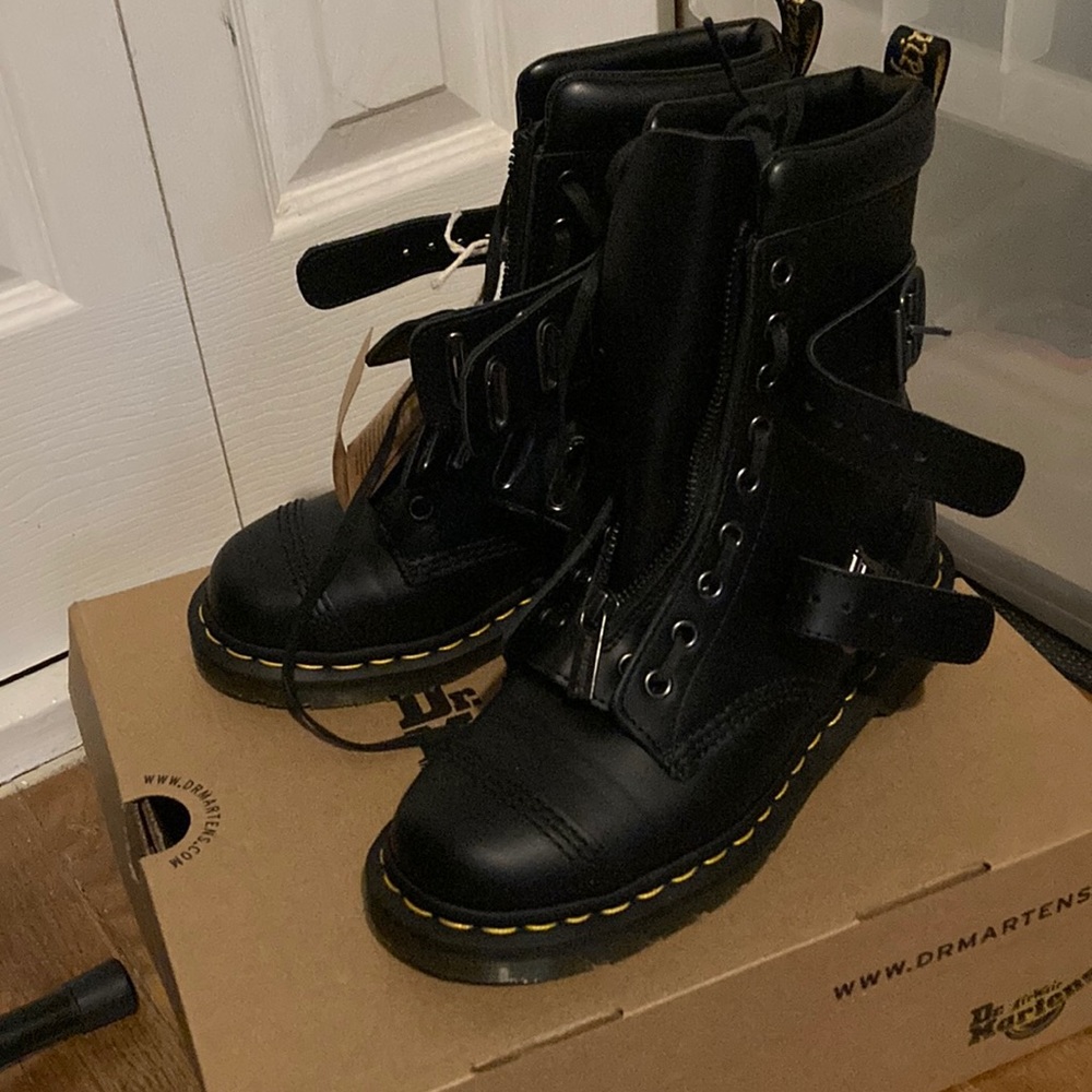 Dr. Martens 1490 Quynn Buckle Boots